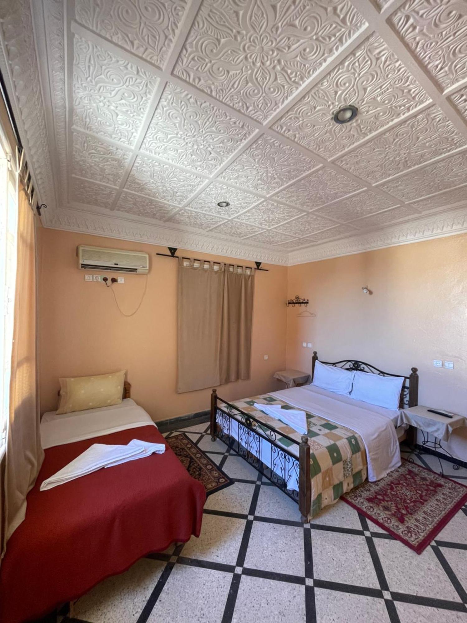 Hotel Diyar Timnay à Moulay Idriss Extérieur photo