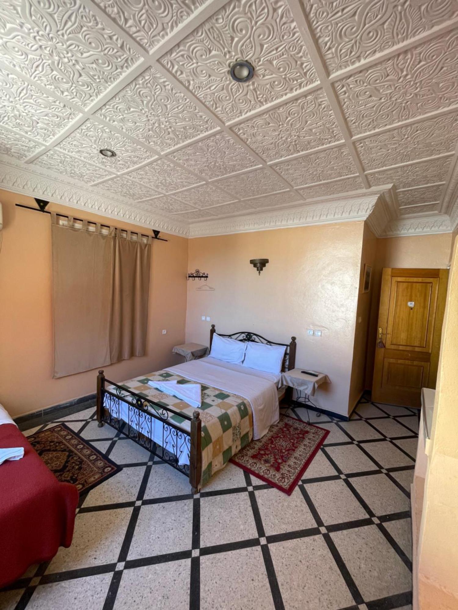 Hotel Diyar Timnay à Moulay Idriss Extérieur photo